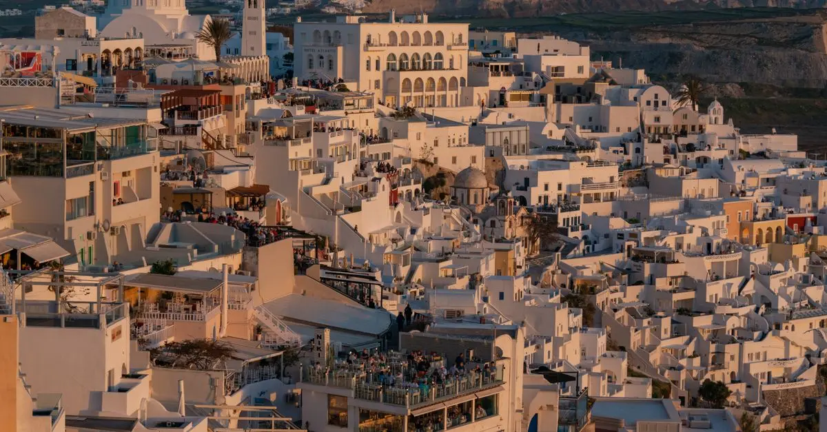 Globe Explore : 10 Destinations Immanquables pour des Aventures Inoubliables