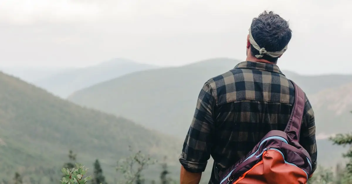 Comment voyager léger : astuces pour vos aventures